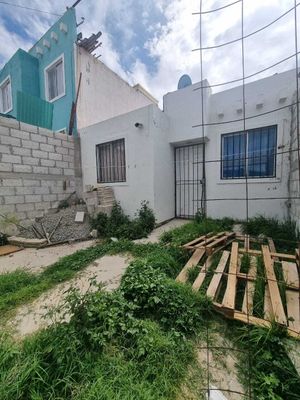 VENDO CASA BARATA A REMODELAR