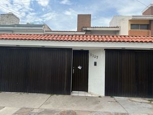 Casa en renta en tomas balcazar 5327, Paseos del Sol, Zapopan, Jalisco,  45070.