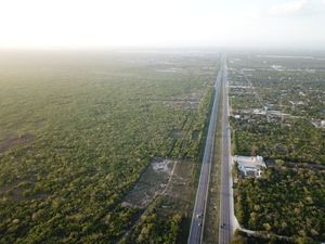 Terreno Ideal para inversionistas sobre Carretera Merida- Progreso
