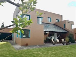 Casa en Venta en Campestre del Virrey Metepec