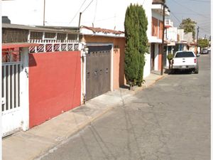 Casa en Venta en Villa de las Flores 1a Sección (Unidad Coacalco) Coacalco de Berriozábal