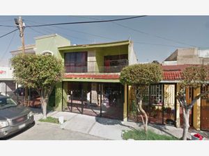 Casa en Venta en Jardines de La Paz Norte Guadalajara
