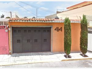 Casa en Venta en Villa de las Flores 1a Sección (Unidad Coacalco) Coacalco de Berriozábal