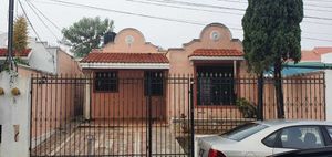 Casa en renta en Jardines Del Norte, Mérida, Yucatán.