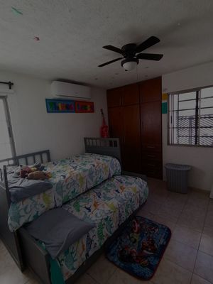 Casa en venta ubicada en Col. Los Héroes.