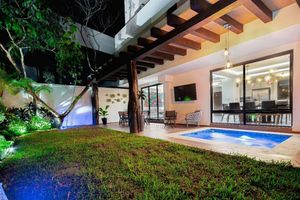 Casa en venta de 3 recamaras y alberca en Temozón Norte Yucatán