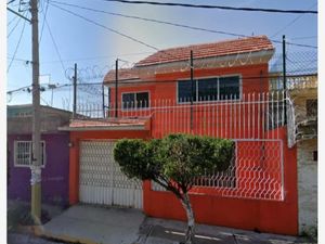 Casa en Venta en Jardines de Morelos Sección Bosques Ecatepec de Morelos