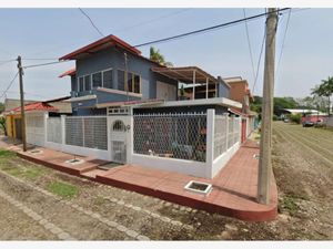 Casa en Venta en Los Laureles Tapachula