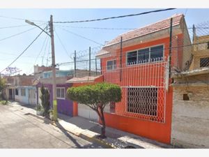 Casa en Venta en Jardines de Morelos Sección Bosques Ecatepec de Morelos
