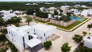 Casa en zona Diamante de Mérida ZENTURA