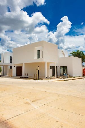 Casa en zona Diamante de Mérida ZENTURA