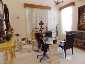 CASA EN VENTA EN CLUB DE GOLF LA CIEBA, MÉRIDA. AMUEBLADA, 4 RECÁMARAS, ALBERCA