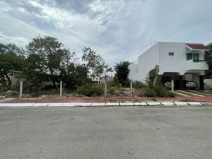 EN VENTA TERRENO EN CHOLUL