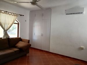 CASA EN VENTA EN CLUB DE GOLF LA CEIBA, MÉRIDA, 3 RECÁMARAS, PISCINA