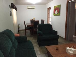 Casa en venta en Unidad Residencial Lincoln, Monterrey, Nuevo León, 64310.  Centro de Bachillerato Tecnológico Industrial y de Servicios No. 22, ISSSTE  Hospital Regional Monterrey, Gimnasio Nuevo Leon