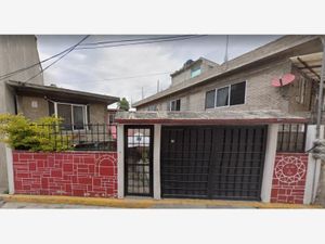 Casa en venta en Cda. de Los Cerezos 27, San Miguel Xochimanga, Atizapán de  Zaragoza, México, 52927.