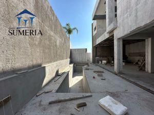 Hermosa residencia con elevador en fraccionamiento exclusivo