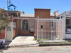 Casa muy bonita de un piso en venta