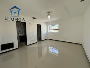 Venta de casa recién remodelada en Fracc. Campanario