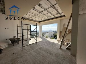 Hermosa residencia con elevador en fraccionamiento exclusivo