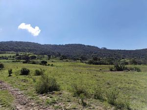 Terreno a Solo 11 Minutos del Centro de Amealco, con vista a presa