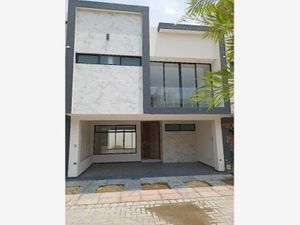 Casa en Venta en RESIDENCIAL PASEOS DE MORILLOTLA San Andrés Cholula