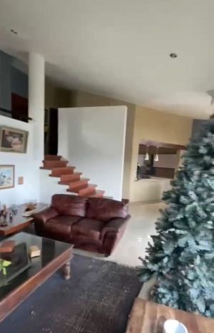 CASA EN VENTA, BUGAMBILIAS, SEGUNDA SECCIÓN