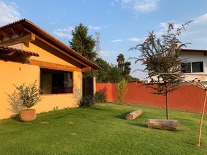 Casa en renta con jardín en Acatitlán
