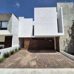 Casa en venta en Paseo del Parque Tres Marías