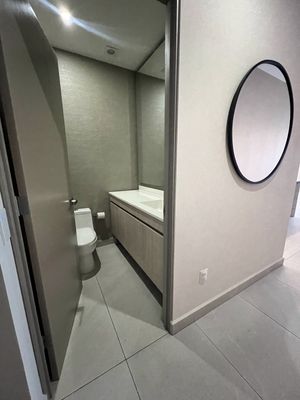 Baño de visitas (medio baño)