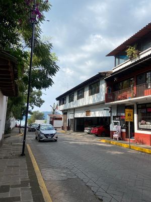 Inmueble Comercial en Valle de Bravo, Estado de México