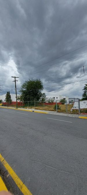 2,100 terreno comercial renta en V Carranza