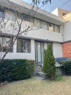 CASA EN VENTA EN SATELITE CTO MISIONEROS