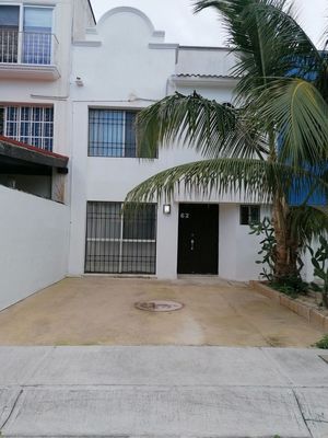 Casa en renta en Porto Venecia, Supermanzana 55, Benito Juárez, Quintana  Roo, 77533.