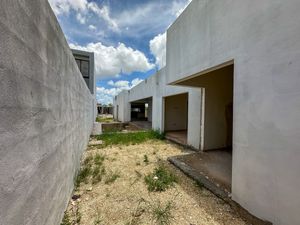 VENTA EN MERIDA CASA- SAN MIGUEL CUMBRE- LOTE # 13 ( 1 PLANTA) 3 REC.,  DZITYA,