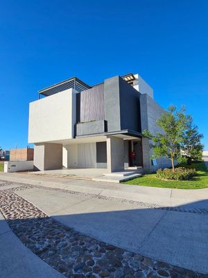 SE VENDE CASA EN PUNTA DORADA