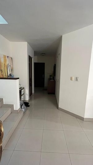 Casa en venta en Bosques de las Cumbres Monterrey.