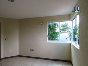 Venta de Casa en Fraccionamiento EL PORVENIR, Espacios Frescos, Cisterna