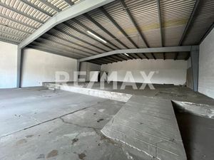 BODEGA COMERCIAL EN RENTA DE 480 M2, EN LA PRESA TIJUANA, B.C.