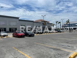 LOCAL COMERCIAL EN RENTA DE 93.49 M2, EN PLAZA AEROPUERTO, TIJUANA B.C.