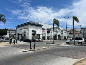 LOCAL COMERCIAL EN RENTA DE 115.30 M2, EN PLAZA AEROPUERTO, TIJUANA B.C.