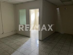 LOCAL COMERCIAL EN RENTA DE 75 M2, INSURGENTES, TIJUANA B.C.