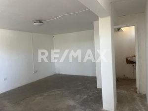 BODEGA COMERCIAL EN RENTA DE 480 M2, EN LA PRESA TIJUANA, B.C.