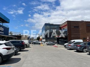 LOCAL EN RENTA DE 431.01 M2 EN AV. RIO TIJUANA, B.C.