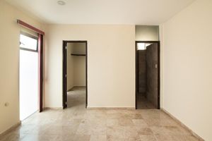 Residencia en VENTA, en fraccionamiento de alto nivel y con padrísimas áreas com