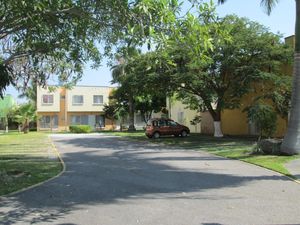 Casa en Hermoso Conjunto en Xochitepec.