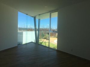 Excelente CASA NUEVA en Fraccionamiento en QUERETARO!!