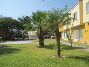 Casa en Hermoso Conjunto en Xochitepec.