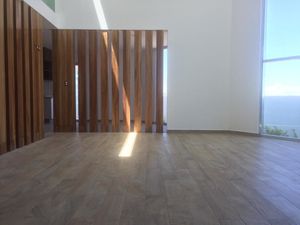 Excelente CASA NUEVA en Fraccionamiento en QUERETARO!!