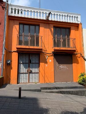 Excelente edificio de 3 pisos en Centro de Cuernavaca